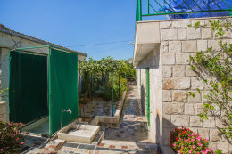 Apartmány Nuša - sprcha u domu, Živogošće - Mala Duba, Makarská riviéra, Chorvatsko