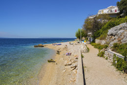 Živogošće - Mala Duba - oblázkové pláže, Makarská riviéra, Chorvatsko