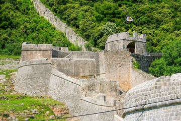Opevnění Ston, poloostrov Pelješac, Chorvatsko