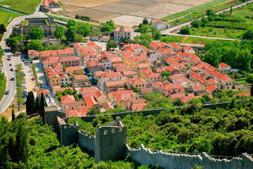 Opevnění Ston, poloostrov Pelješac, Chorvatsko