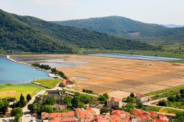 Opevnění Ston, poloostrov Pelješac, Chorvatsko