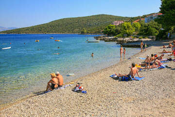 Apartmány Barbara - pláž 150 m od domu, Maslinica, ostrov Šolta, Chorvatsko