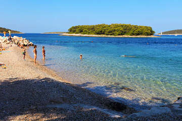 Apartmány Barbara - pláž 150 m od domu, Maslinica, ostrov Šolta, Chorvatsko