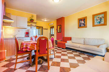 apartmán A7, pro 2-4 osoby, 1. poschodí