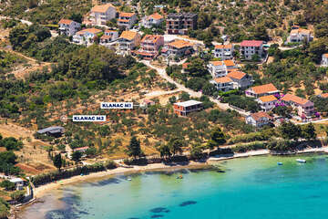 Tkon - letecký pohled, ostrov Pašman, Chorvatsko