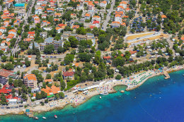 Pláže Selce - letecký pohled, Crikvenická riviéra, Chorvatsko