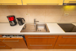 A4 - apartmány Roza, dolní budova - 1. poschodí, Mandre, ostrov Pag