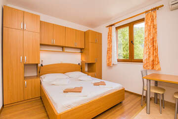 A2 - Apartmány Knez, Igrane, Makarská rivéra, Chorvatsko