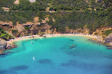 Apartmány Rajković - letecký pohled na písčitooblázkovou pláž 200 m od domu, Pag-Bošana, ostrov Pag, Chorvatsko