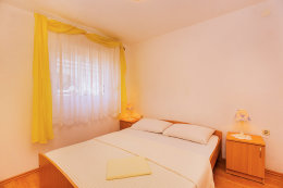 1R - apartmány Mira, Stará Novalja, ostrov Pag, Chorvatsko