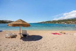 Stará Novalja - písečná pláž Planjka, ostrov Pag, Chorvatsko