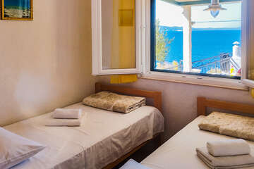 apartmán Nikša: apartmán A1 pro 4-5 osob,<br />
přízemí