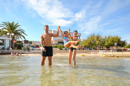 Apartmány Dalmacija - nejbližší písečná pláž, Preko, ostrov Ugljan, Chorvatsko