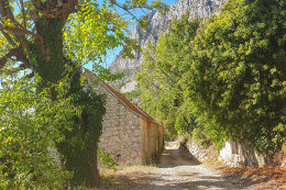 Drvenik Staro selo - původní vesnice, Makarská riviéra, Chorvatsko
