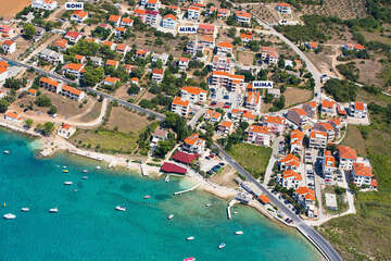 Apartmány Mima - letecký snímek, Stara Novalja, ostrov Pag, Chorvatsko