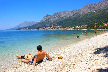 Gradac - oblázkové pláže, Makarská riviéra, Chorvatsko