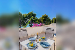 Apartmán typu VMT pro 3–4 osoby, s terasou s výhledem na moře, Milna, ostrov Brač, Chorvatsko