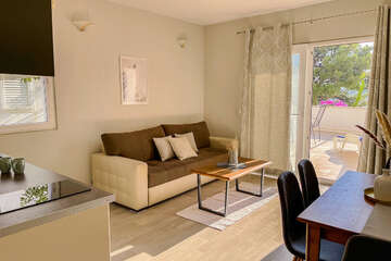 Apartmán typu VMT pro 3–4 osoby, s terasou s výhledem na moře, Milna, ostrov Brač, Chorvatsko