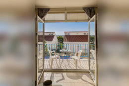 Apartmán typu VB pro 3–4 osoby, s výhledem na bazén, Milna, ostrov Brač, Chorvatsko