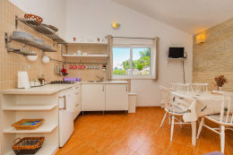 A2 - Apartmány Maslina, severní zátoky - ostrov Hvar, Chorvatsko