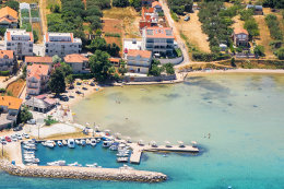 Letovisko Kraj - letecký pohled, ostrov Pašman, Chorvatsko