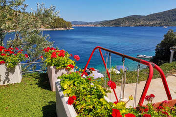 Apartmány Pelargonija - houpačky u domu, Mikulina Luka, Korčula, Chorvatsko