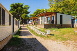 Mobilhome Blato typ "C" - U pláže 2. řada, Živogošće - Blato, Makarská riviéra, Chorvatsko