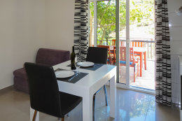 A2 - apartmány Antun, jižní zátoka ostrova Hvar, Chorvatsko