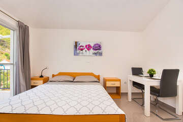 A5 - apartmány Antun, jižní zátoka ostrova Hvar, Chorvatsko