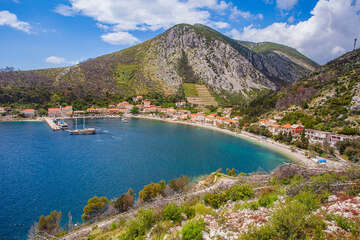 Trstenik - výhled od kaple Sv. Michala, poloostrov Pelješac, Chorvatsko