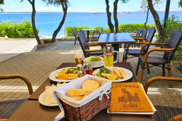 Mandre - oběd v restauraci Lanterna, ostrov Pag, Chorvatsko