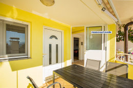 A1 - apartmány Živogošče 11, vchod do apartmánu přes terasu, Živogošće - Blato, Makarská riviéra, Chorvatsko