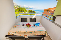 Apartmány Živogošće 11 - výhled z balkónu apartmánu A6, Živogošće - Blato, Makarská riviéra, Chorvatsko