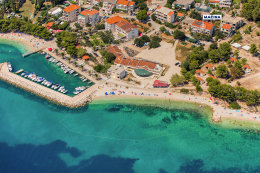 Apartmány Maćina - letecký pohled, Živogošće-Blato, Makarská riviéra, Chorvatsko