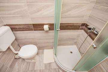 Příklad pokoje pro 2-3 osoby, 1. poschodí