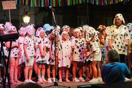 Letní karneval ve městě Pag, ostrov Pag, Chorvatsko