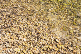 Mobilhome Mir - detail pláže, Pakoštane, Zadarská riviéra, Chorvatsko