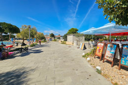 Mobilhome Mir - občerstvení blízko mobilhomů a pláže, Pakoštane, Zadarská riviéra, Chorvatsko