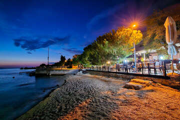 Mandre - večerní atmosféra na pobřeží, ostrov Pag, Chorvatsko