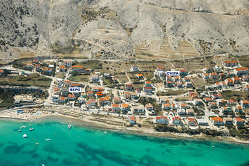 Apartmány Cvita - letecký pohled, město Pag, ostrov Pag, Chorvatsko