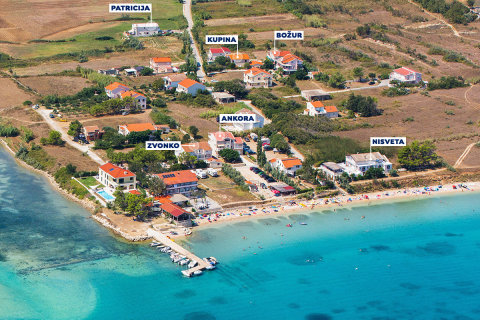 Apartmány Božur - letecký pohled, Vlašići, ostrov Pag, Chorvatsko