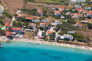 Apartmány Nisveta - letecký pohled, Vlašići, ostrov Pag, Chorvatsko