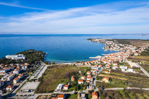 Petrčane - letecký pohled, Zadarská riviéra, Chorvatsko