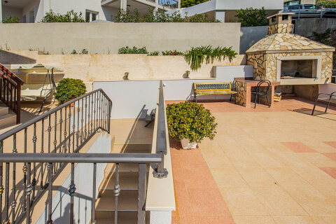 Apartmány Vese - gril u domu, Brela, Makarská riviéra, Chorvatsko