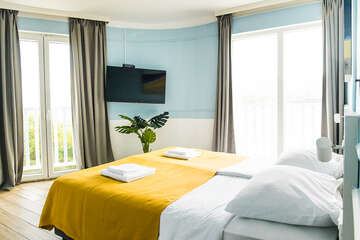 Dvoulůžkový pokoj s přímým výhledem na moře, Hotel Plaža, město Pag, ostrov Pag, Chorvatsko