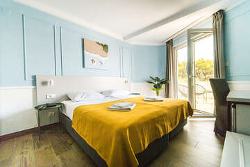 Dvoulůžkový pokoj s balkónem, Hotel Plaža, město Pag, ostrov Pag, Chorvatsko