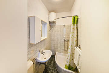 apartmány Mali Luka: apartmán A3 pro 2-4 osoby, <br />
2. poschodí