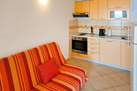 apartmány Mali Luka: apartmán A4 pro 4-5 osob, <br />
3. poschodí