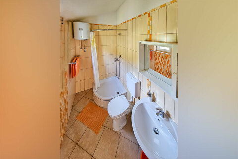 apartmány Mali Luka: studio A6 pro 2-3 osoby, <br />
3. poschodí