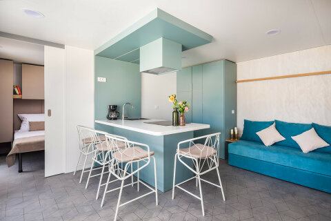 Mobilhome Avalona - příklad mobilhomu typu "C" - Mobilhome Luxury s bazénem pro 4–6 osob, Aminess Camping Resort, Povljana, ostrov Pag, Chorvatsko